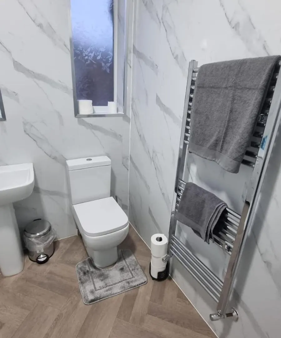 Holiday home Nice House With Free Parking Newcastle upon Tyne